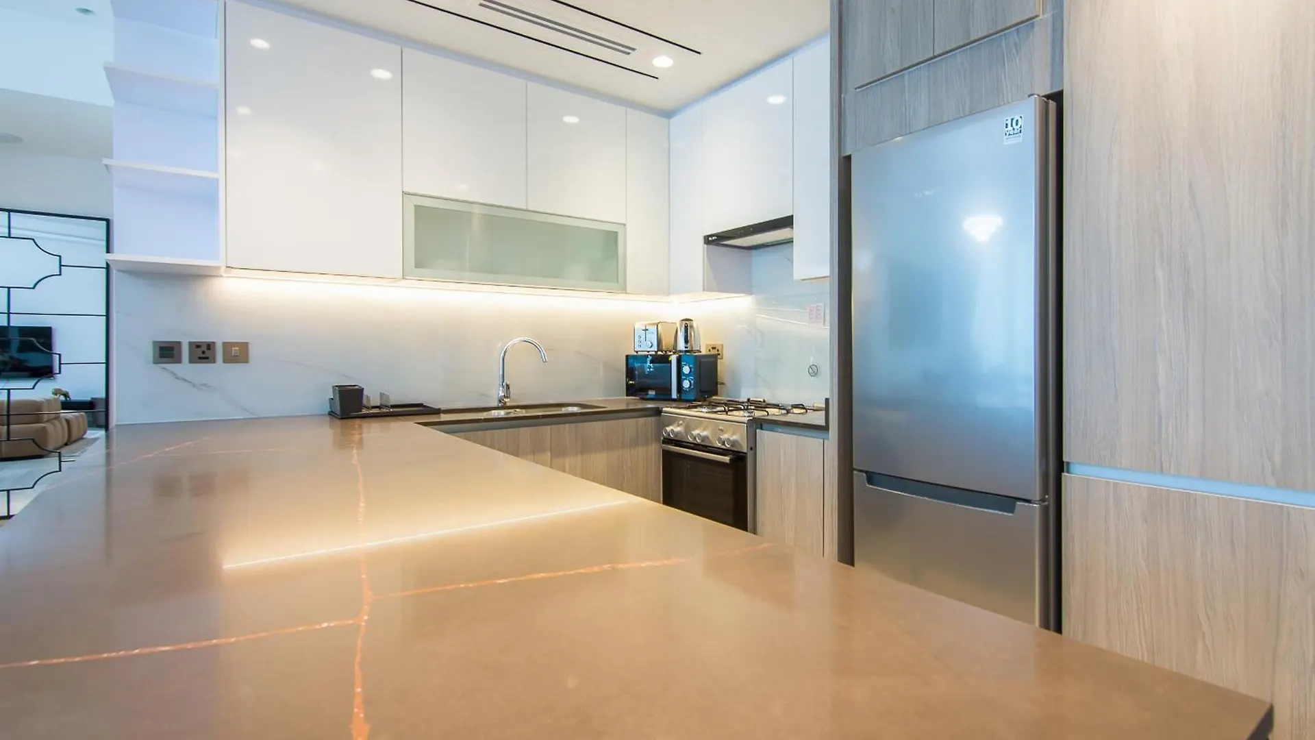 Me Do Re1Br, Jlt Apartment Dubai