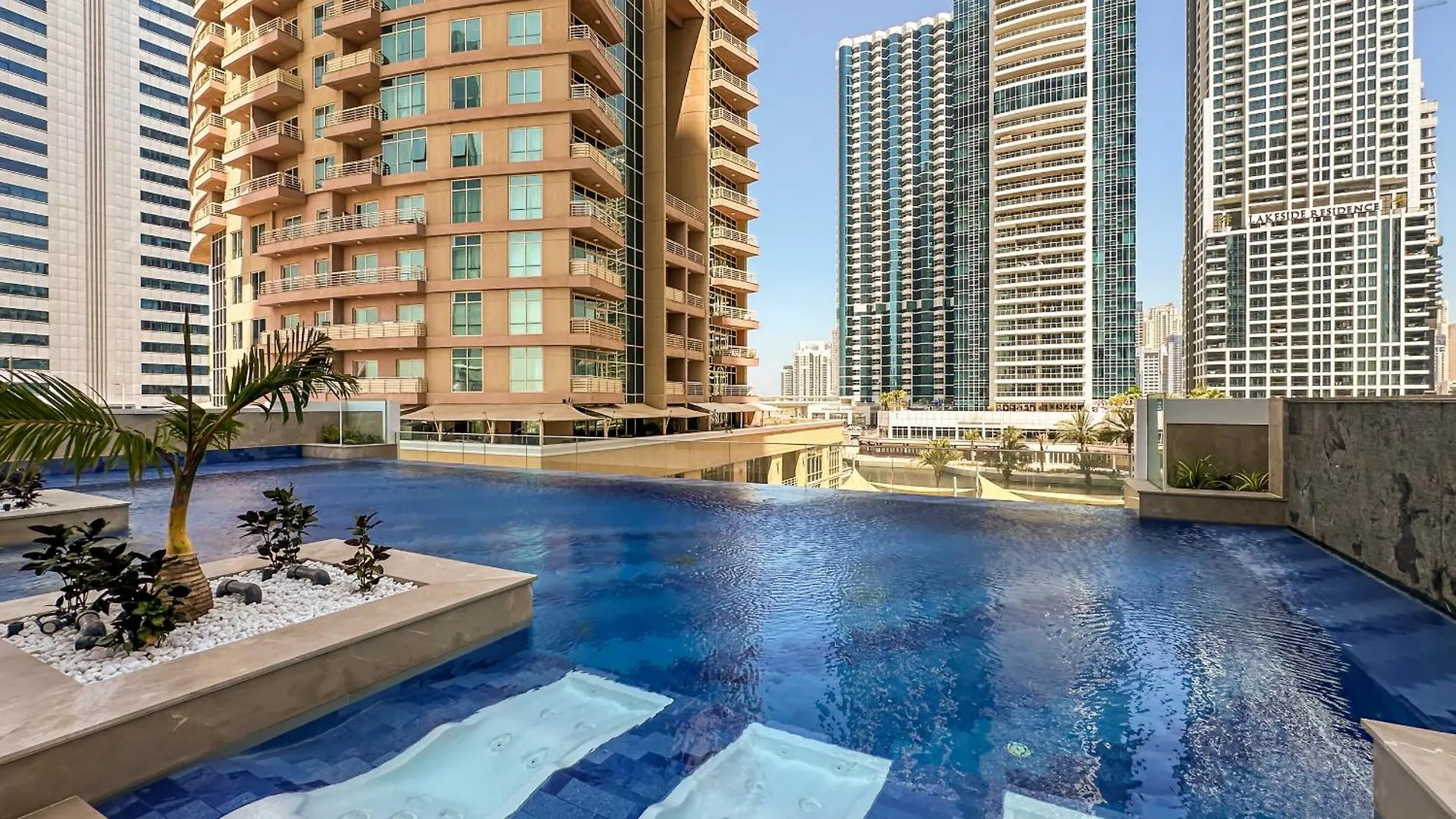 Me Do Re1Br, Jlt Apartment Dubai